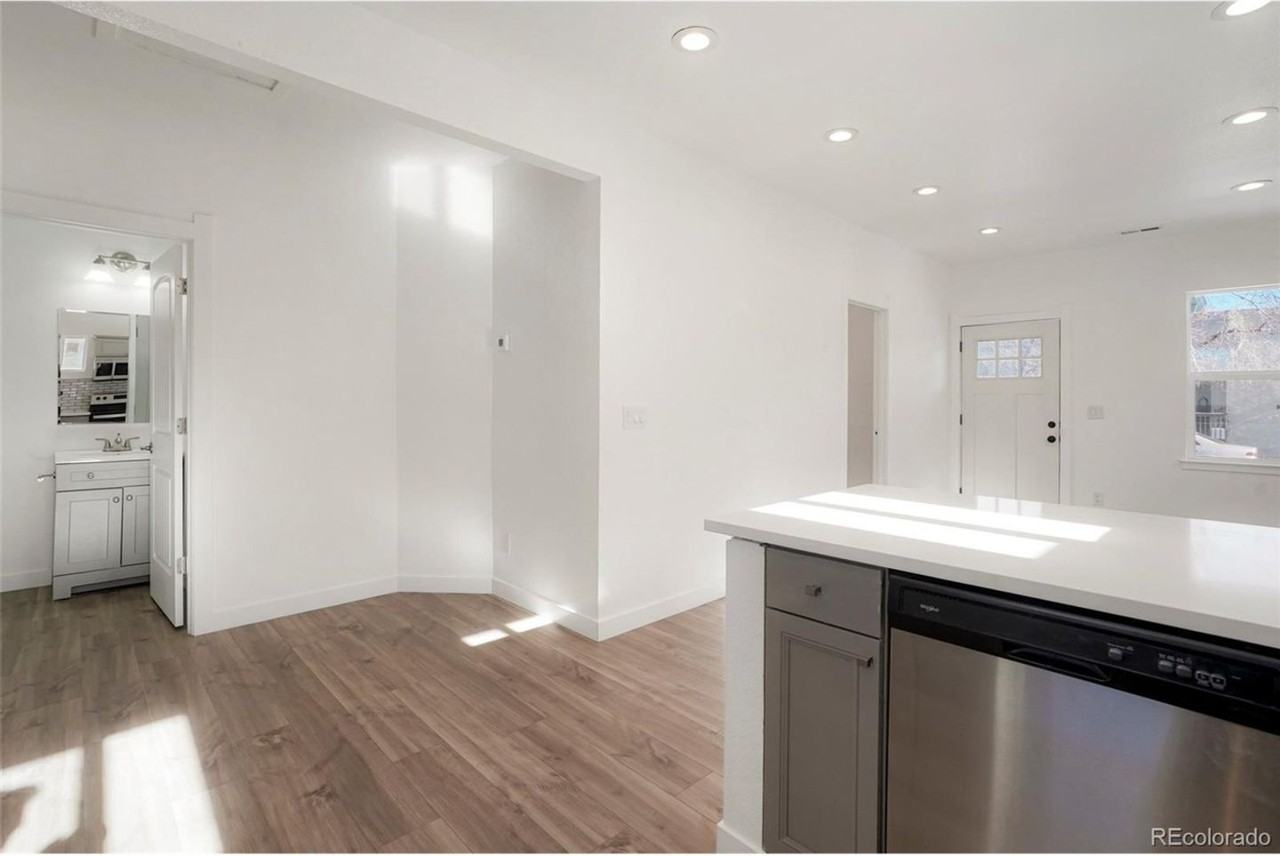 173 Inca St - Photo 6 of 15