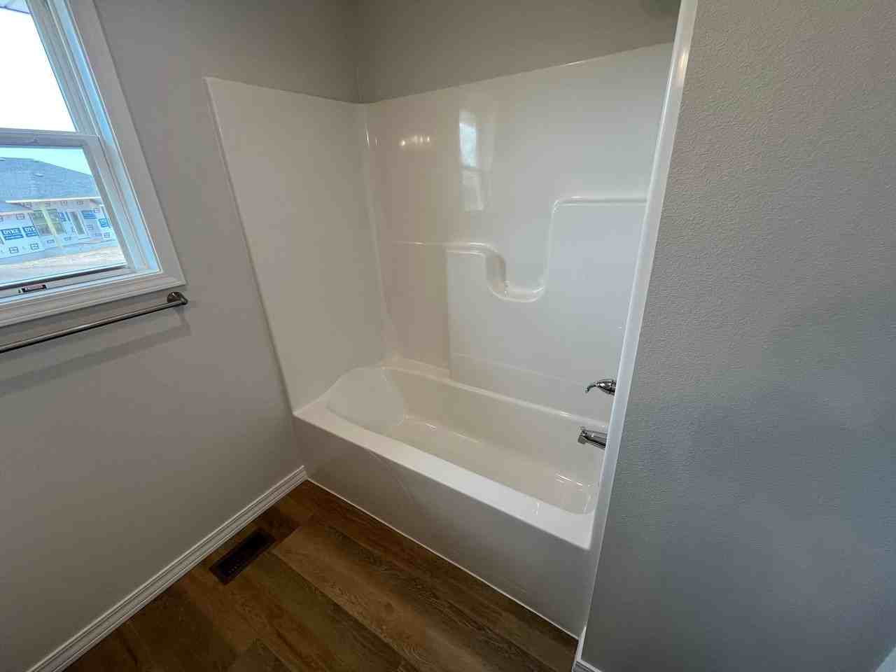 674 W Brook Hollow Rd - Photo 7 of 50