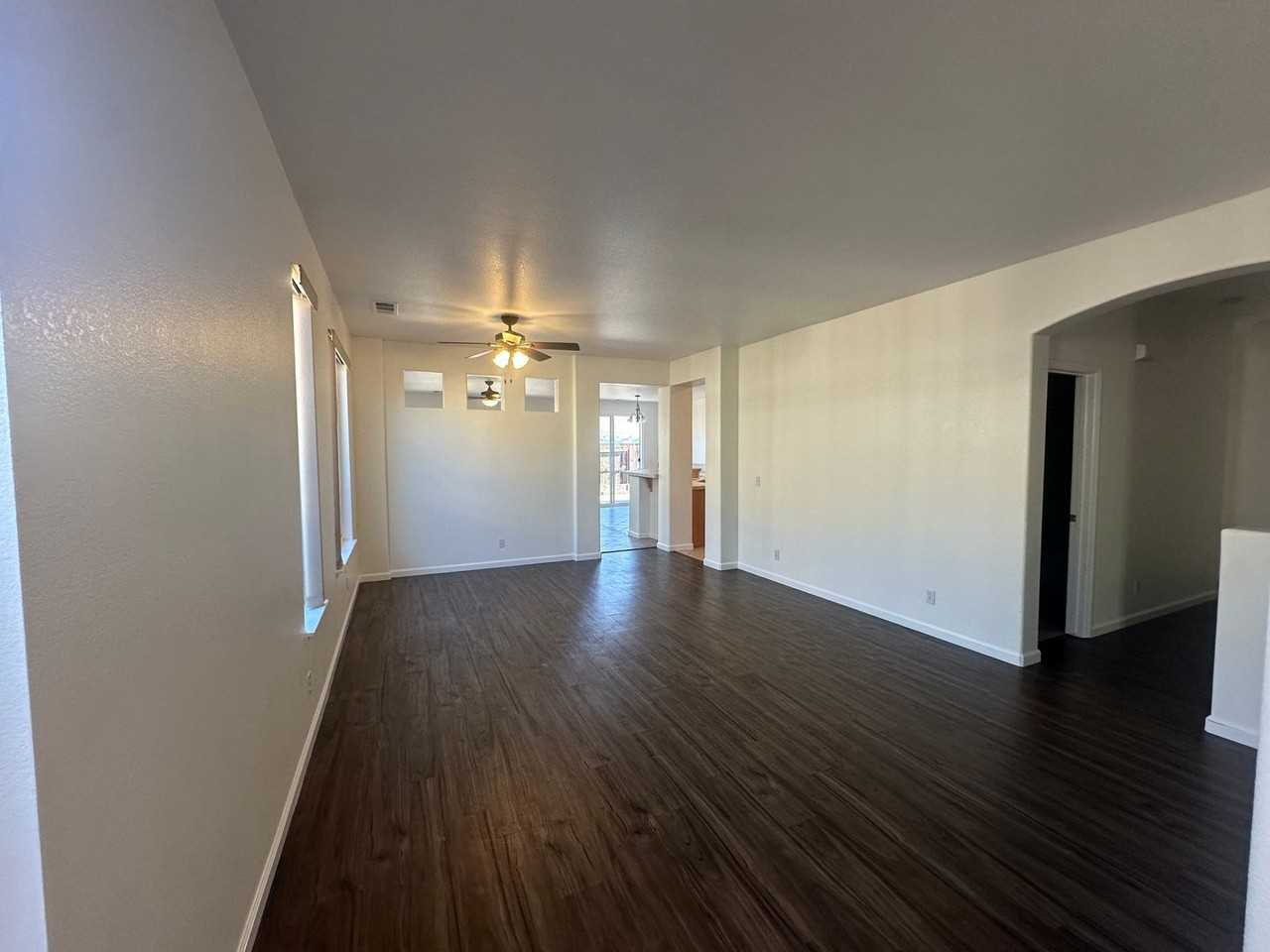 2713 Donner Trl - Photo 2 of 27
