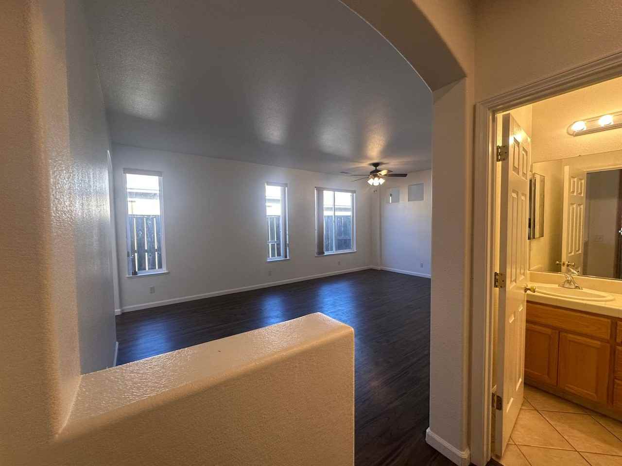 2713 Donner Trl - Photo 3 of 27