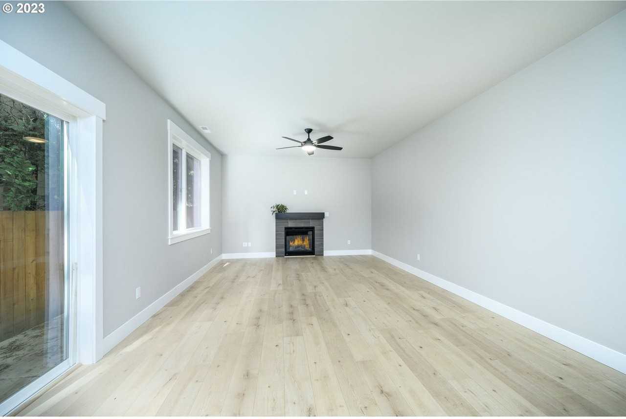 3198 Province Ct - Photo 5 of 30