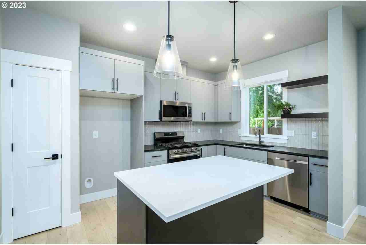 3198 Province Ct - Photo 7 of 30