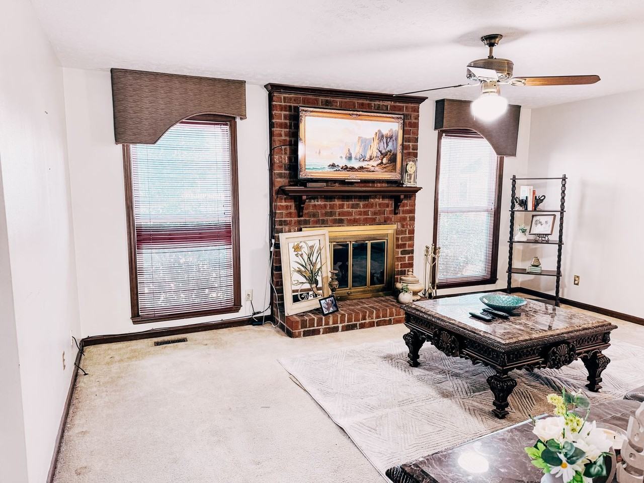 617 Lufkin Cir - Photo 3 of 9