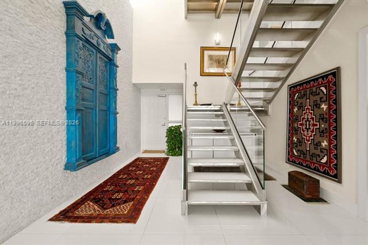 1000 Venetian Way #105 - Photo 6 of 49