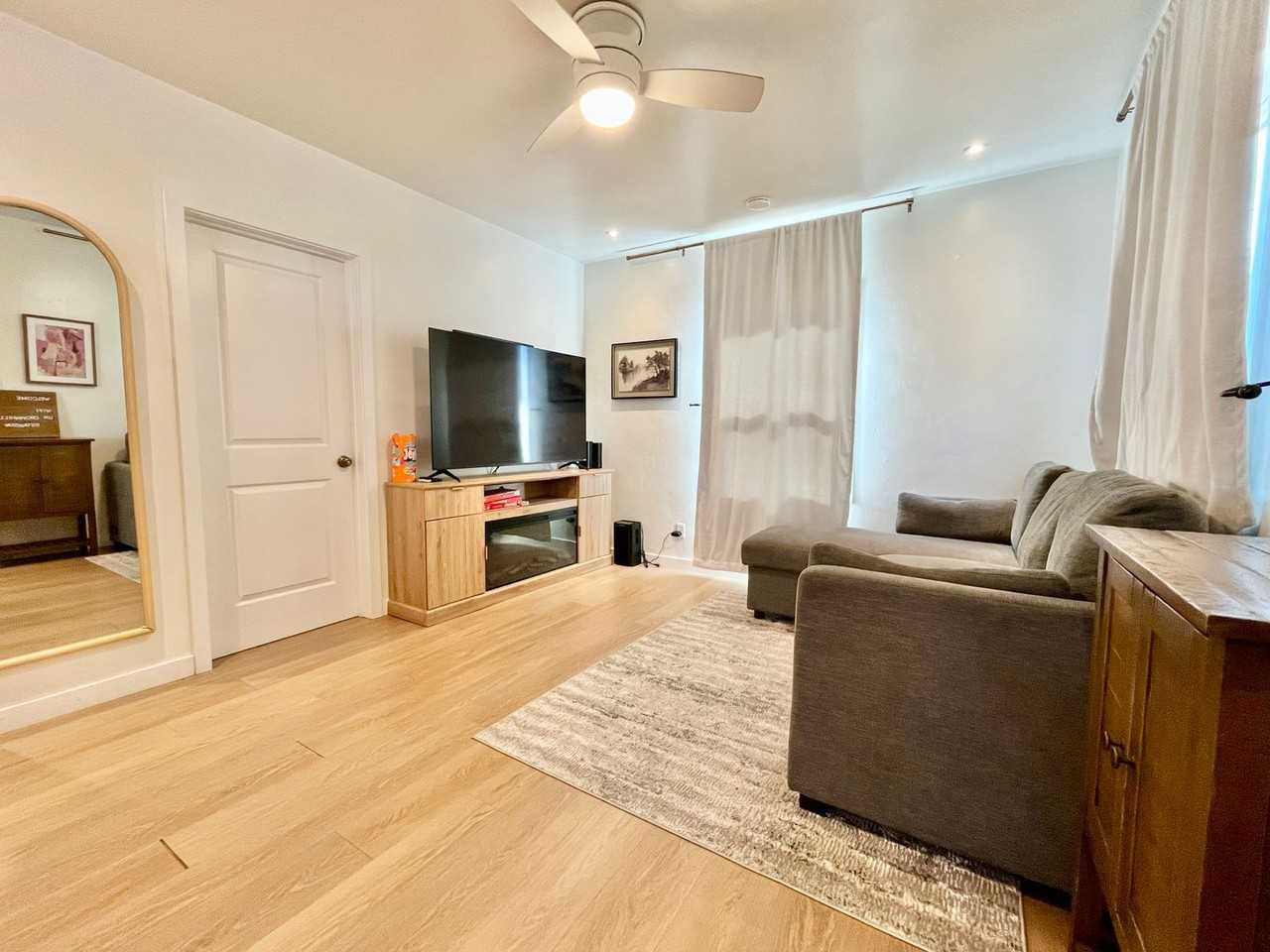 426 Crown Hill St - Photo 3 of 14