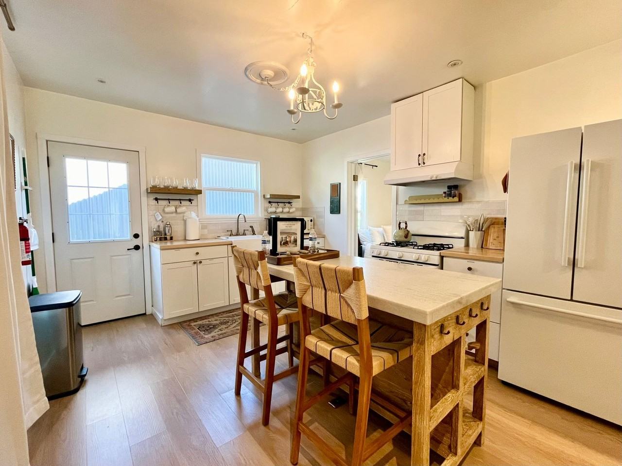 426 Crown Hill St - Photo 5 of 14