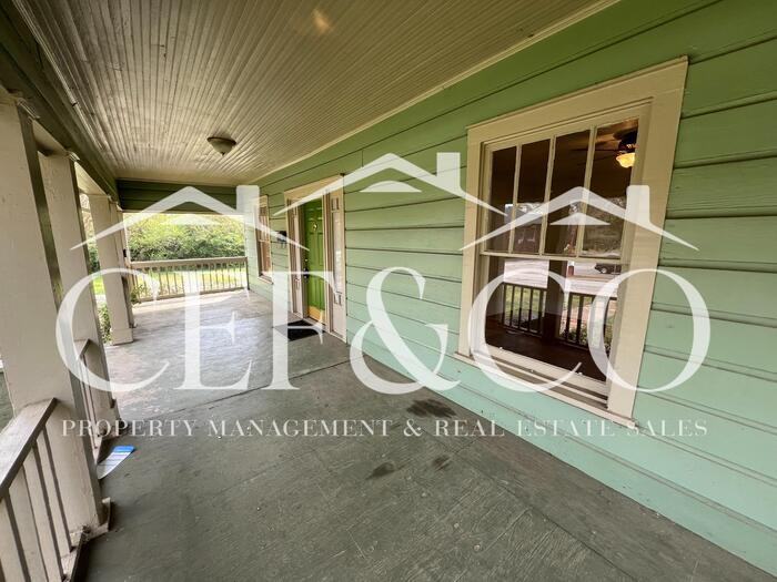 2446 Wallace Ave - Photo 2 of 15