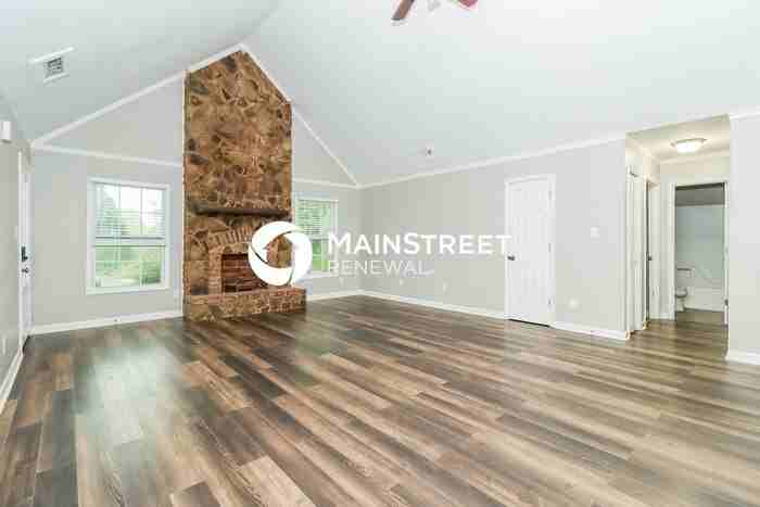 1303 Bellingham Dr - Photo 5 of 15