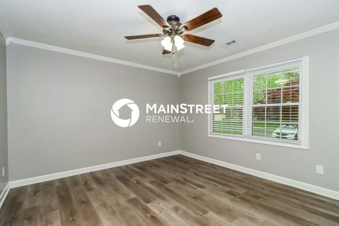 1303 Bellingham Dr - Photo 7 of 15