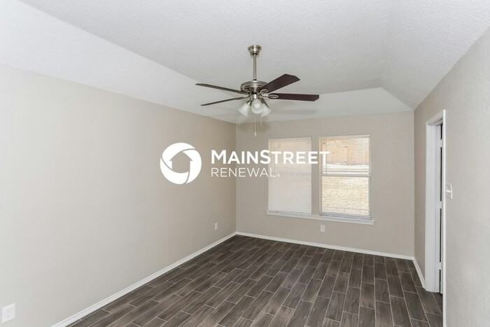 703 Timberoaks Dr - Photo 7 of 16