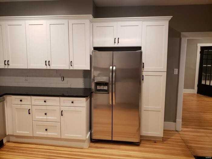 7433 Lynn Ave - Photo 4 of 30