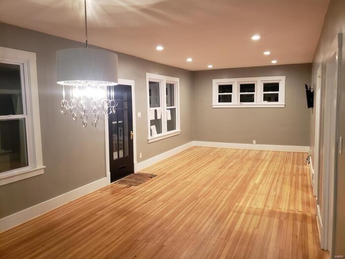 7433 Lynn Ave - Photo 5 of 30