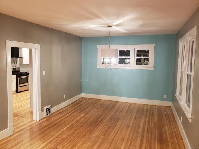 7433 Lynn Ave - Photo 7 of 30