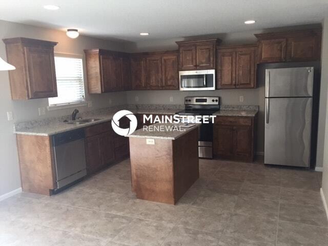 19108 Switchgrass Dr - Photo 5 of 9