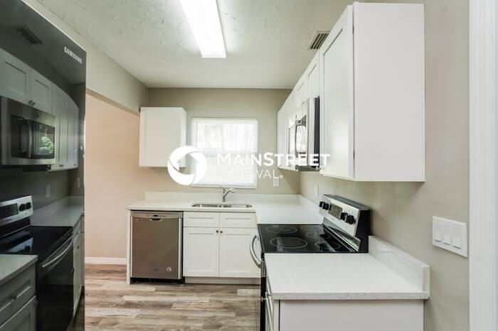 265 Magnolia Rd - Photo 5 of 16