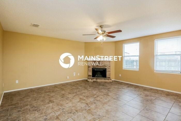 3124 Crimson Clover Dr - Photo 3 of 16