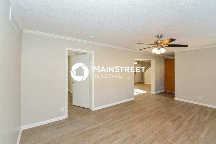 2003 Somerset Pl - Photo 2 of 17