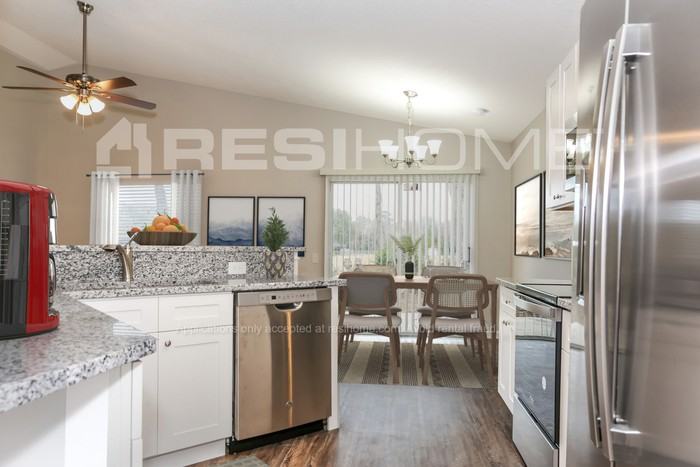 701 Cherry Bark Drive West - Photo 3 of 16