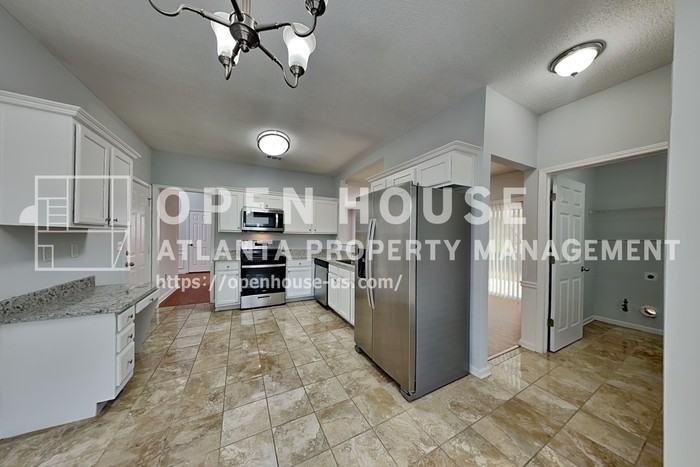 2926 Cottesford Way Se - Photo 7 of 20