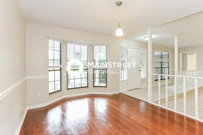 450 Segovia Dr - Photo 5 of 16