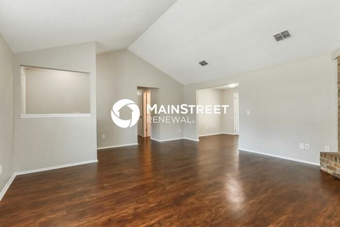 2433 Justin Rd E - Photo 4 of 16