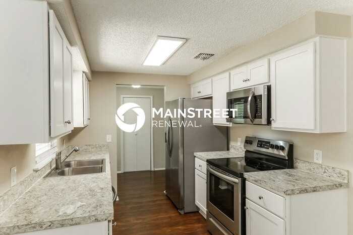 2433 Justin Rd E - Photo 7 of 16