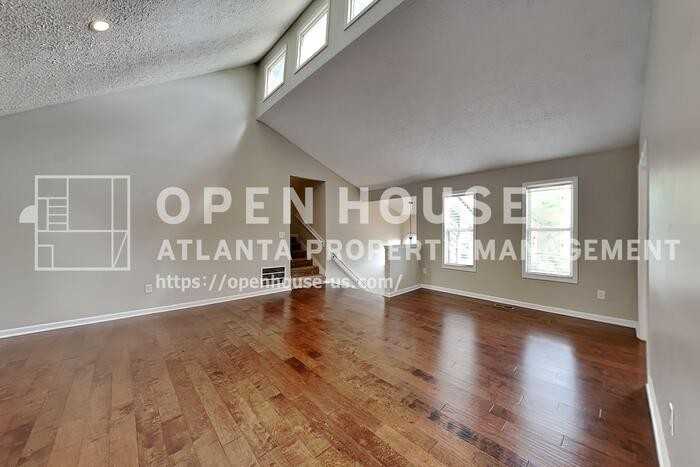 1168 Norfolk Dr Nw - Photo 5 of 22