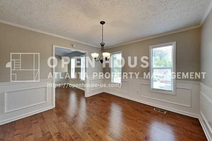 1168 Norfolk Dr Nw - Photo 6 of 22