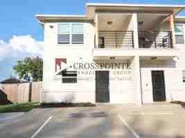 featured image of 307 Henry St #05