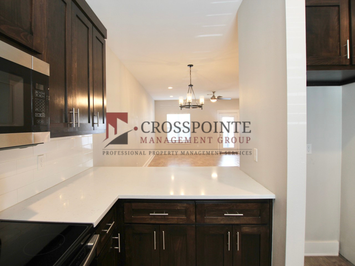 307 Henry St #05 - Photo 7 of 27