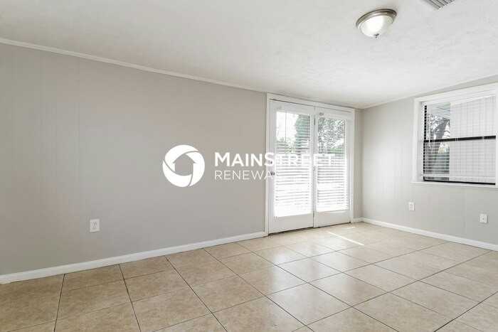 7104 Pellias Rd - Photo 6 of 16