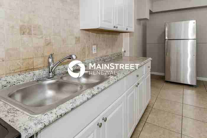 7104 Pellias Rd - Photo 7 of 16