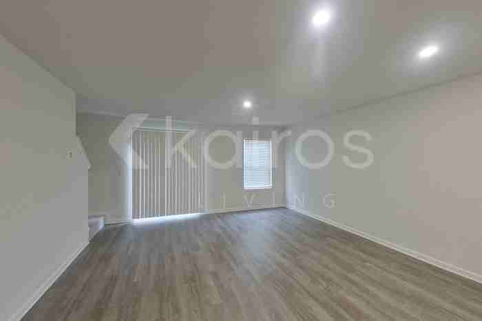 373 Ironwood Ct - Photo 2 of 22