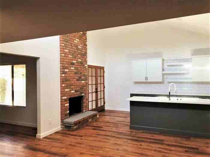 9019 E Winchcomb Dr - Photo 4 of 44