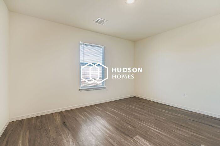 1425 Nw 16th Ave #A - Photo 7 of 14