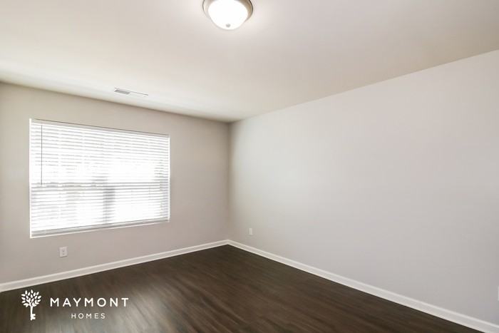 1535 Hydrangea Ln - Photo 5 of 16