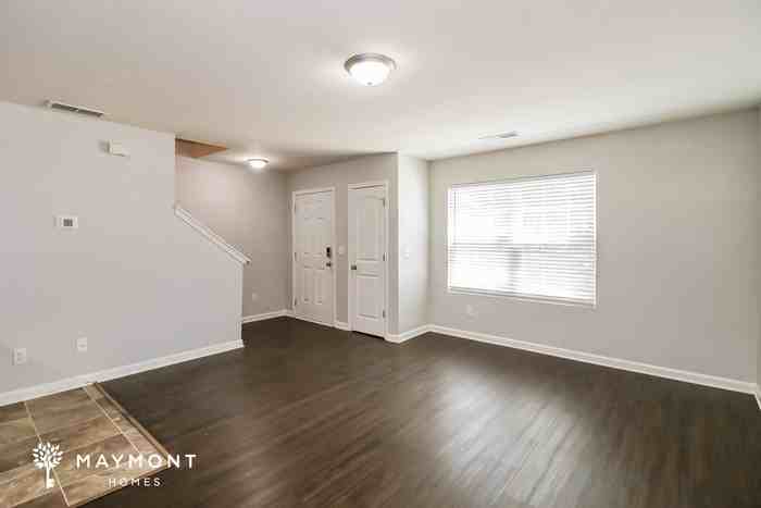 1535 Hydrangea Ln - Photo 6 of 16