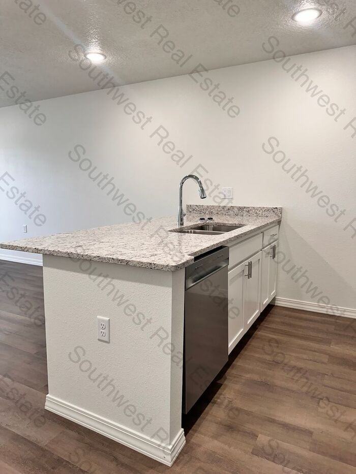 2101 Bobwhite Ct #B - Photo 5 of 16