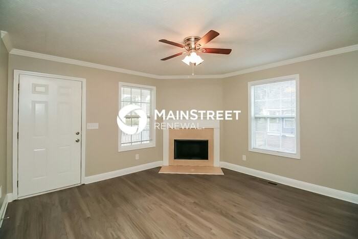 2162 Rachael St Se - Photo 3 of 17