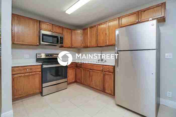 759 Baywood Cir - Photo 6 of 16