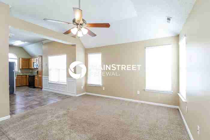 5907 Bridgeway Dr - Photo 5 of 18