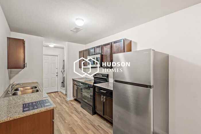 1881 Glenda Ct - Photo 6 of 14