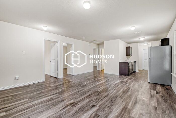 1618 Gale Dr - Photo 5 of 14