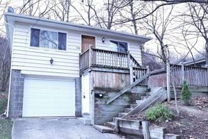 featured image of 1702 Leighton Ave