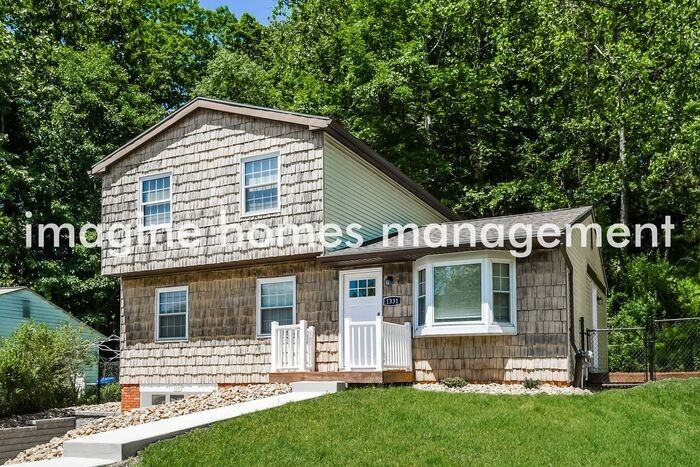 1331 Cavitt Rd - Photo 4 of 9