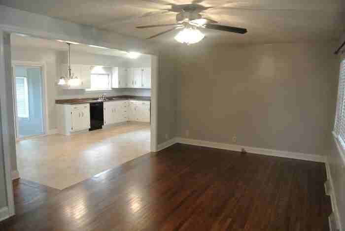 455 S Taylor Ave - Photo 4 of 20