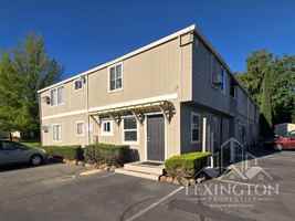 featured image of 902 Lawton Ave #5