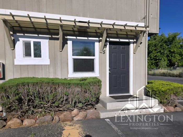 902 Lawton Ave #5 - Photo 2 of 18