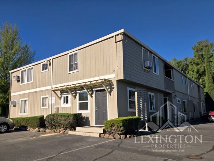 902 Lawton Ave #5 - Photo 3 of 18