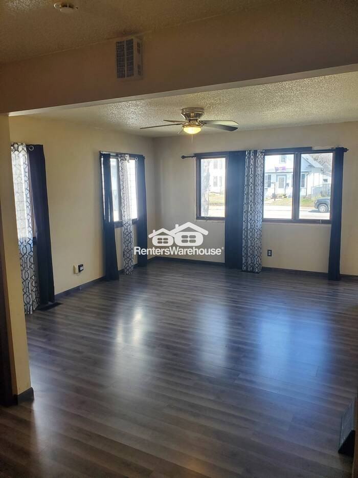 4311 Humboldt Ave N - Photo 2 of 16